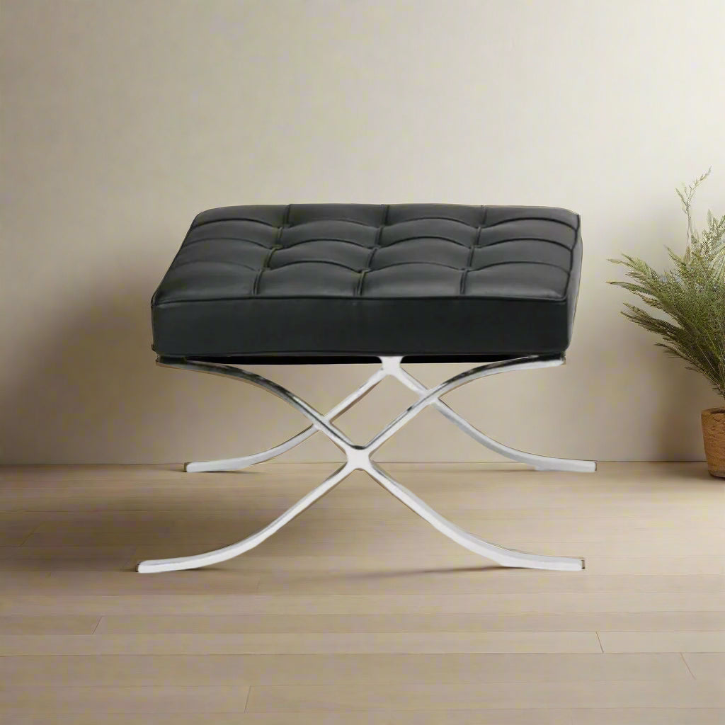 Mies Barcelona Pavilion Chair With Footrest | Black