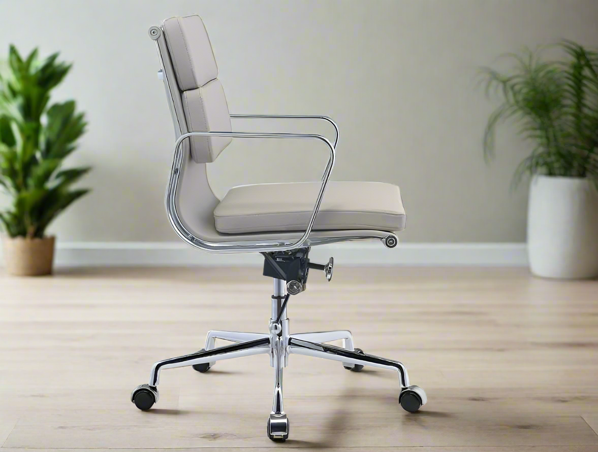 Eames Soft Pad Office Chair - Low Back - Leather (White)